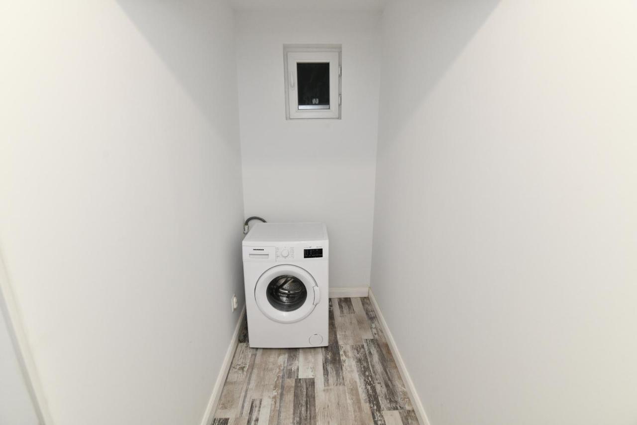 דירות בוקרשט Transilvania Apartament מראה חיצוני תמונה