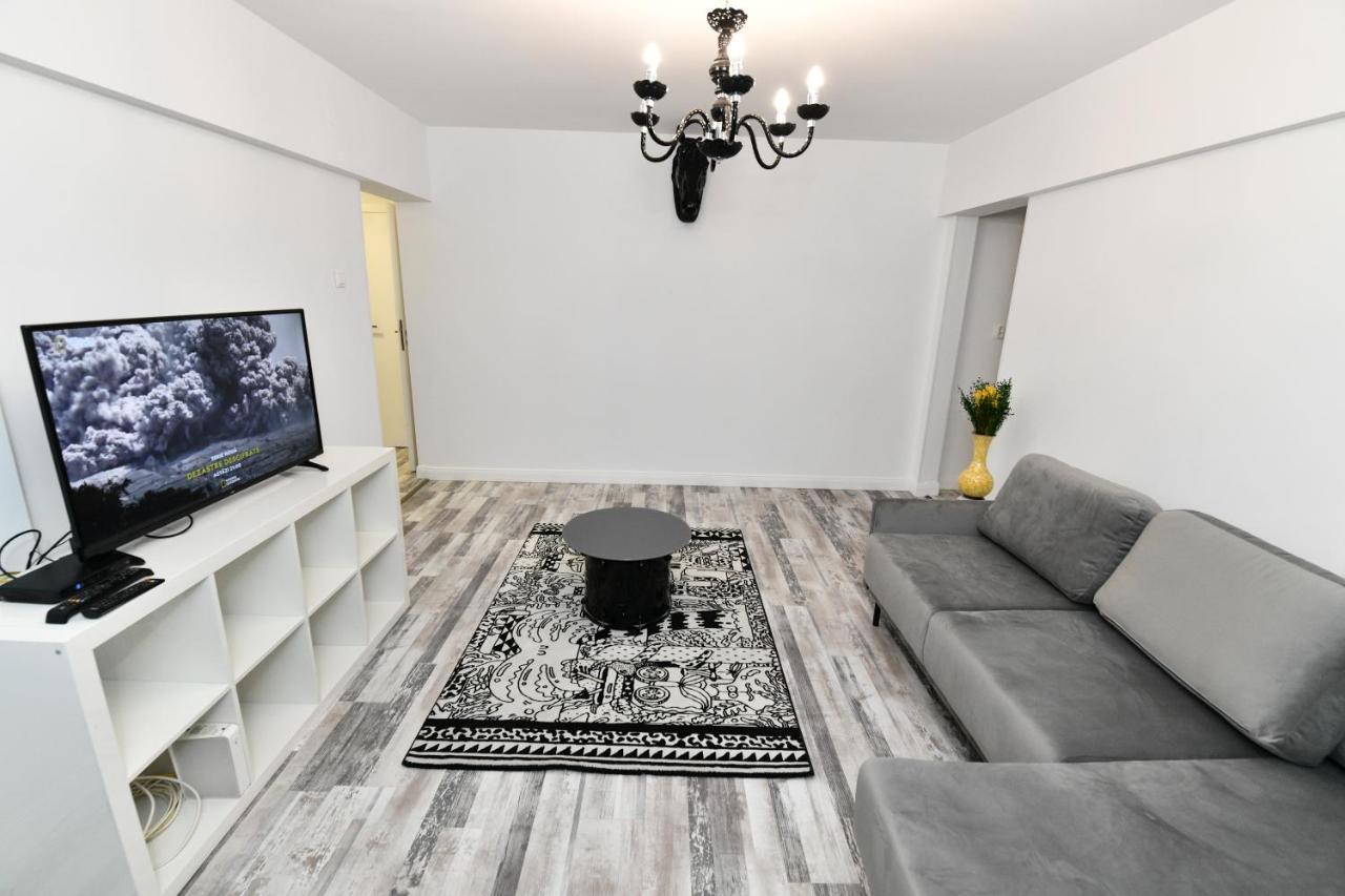 דירות בוקרשט Transilvania Apartament מראה חיצוני תמונה